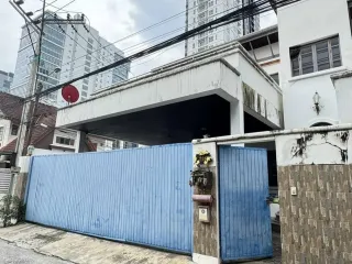 Grundstück zum Kauf in Watthana, Bangkok