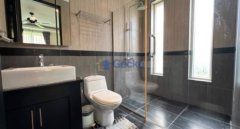 À vendre 4 chambres maison à East Pattaya, Pattaya