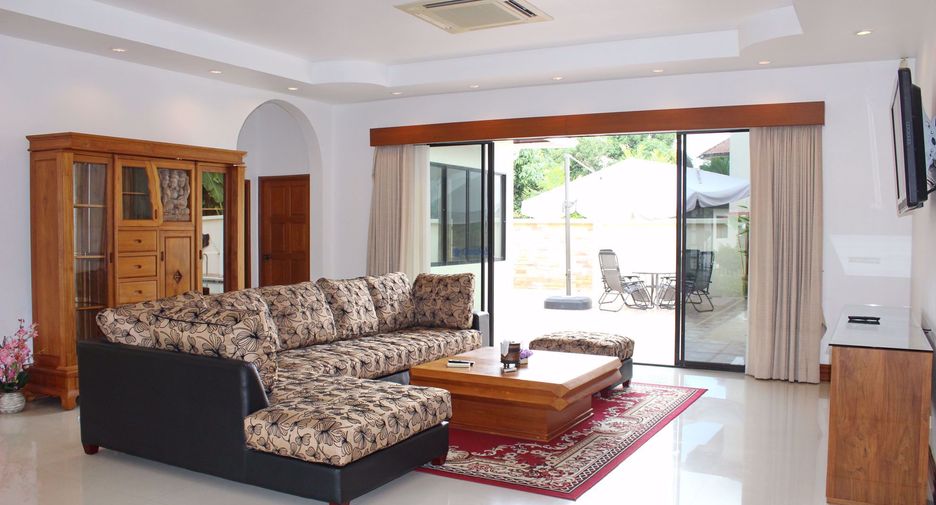 For rent 3 bedrooms house in East Pattaya, Pattaya