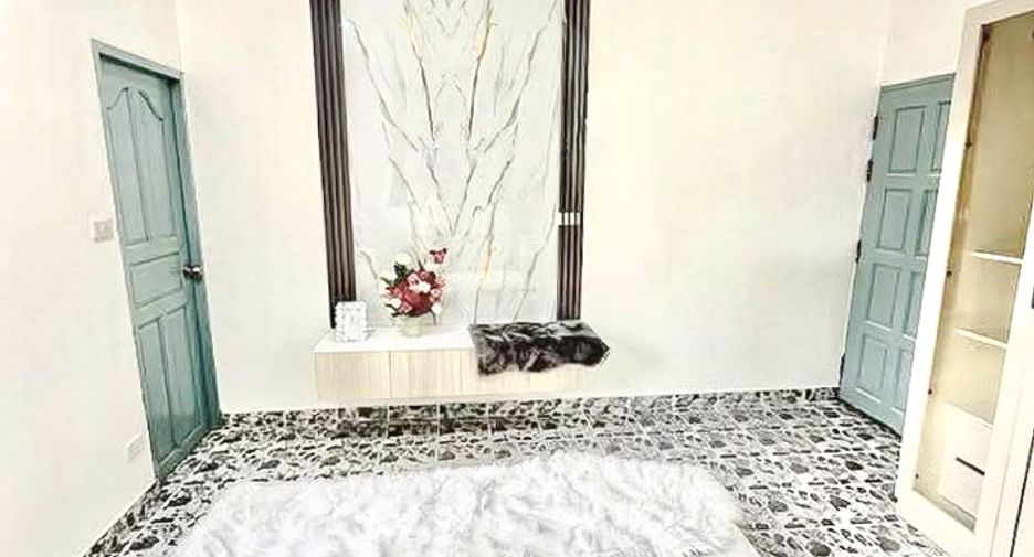 Casa adosada en venta de 2 habitaciones en East Pattaya, Pattaya