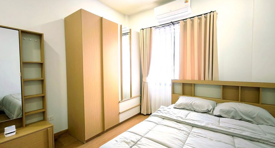 For rent 4 bedrooms house in East Pattaya, Pattaya