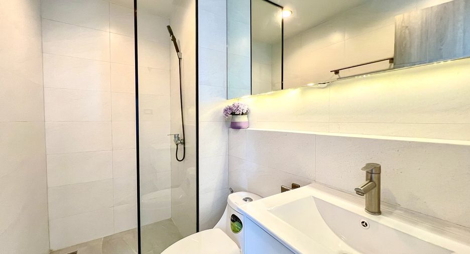 For rent 2 bedrooms condo in Jomtien, Pattaya