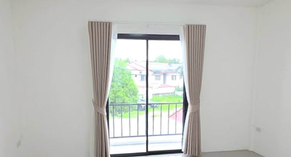 Casa adosada en venta de 2 habitaciones en East Pattaya, Pattaya