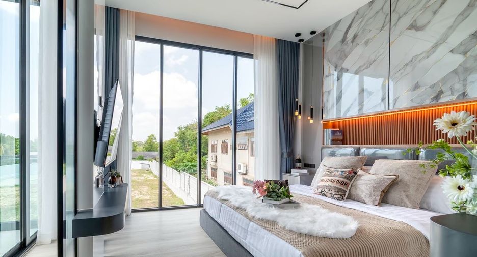 For sale 5 bedrooms house in East Pattaya, Pattaya