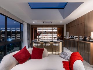 Casa en alquiler de 5 habitaciones en Bang Lamung, Chonburi