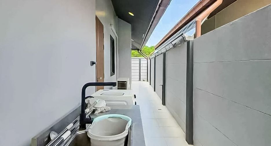 For sale 3 bedrooms house in Huay Yai, Pattaya