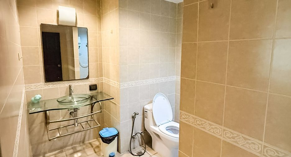 Продажа 2 спальни кондо в Йомтиен, Паттайя