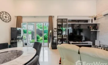 Haus zum Kauf mit 5 Zimmer in Sattahip, Chonburi