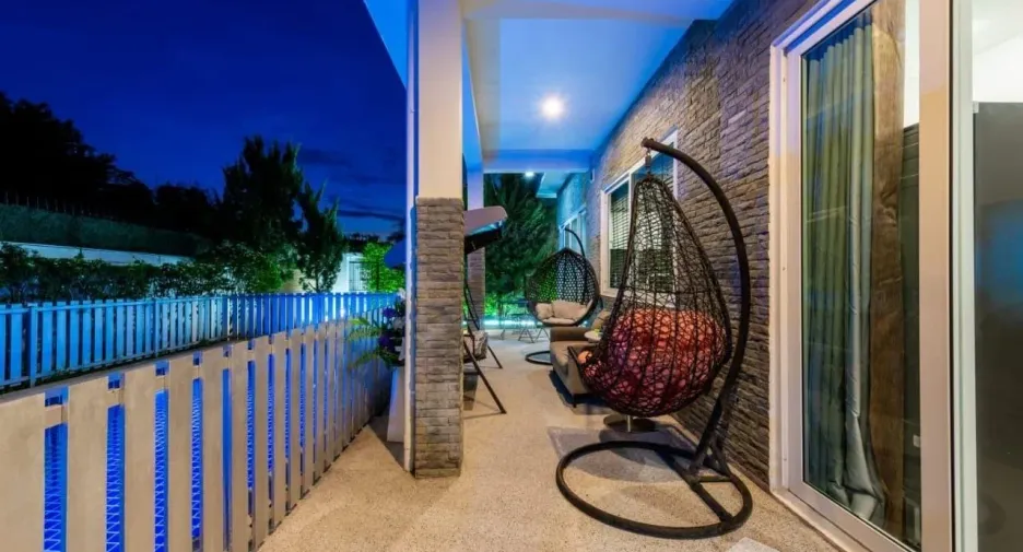 For sale 5 bedrooms house in Sattahip, Chonburi