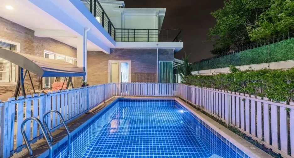 For sale 5 bedrooms house in Sattahip, Chonburi