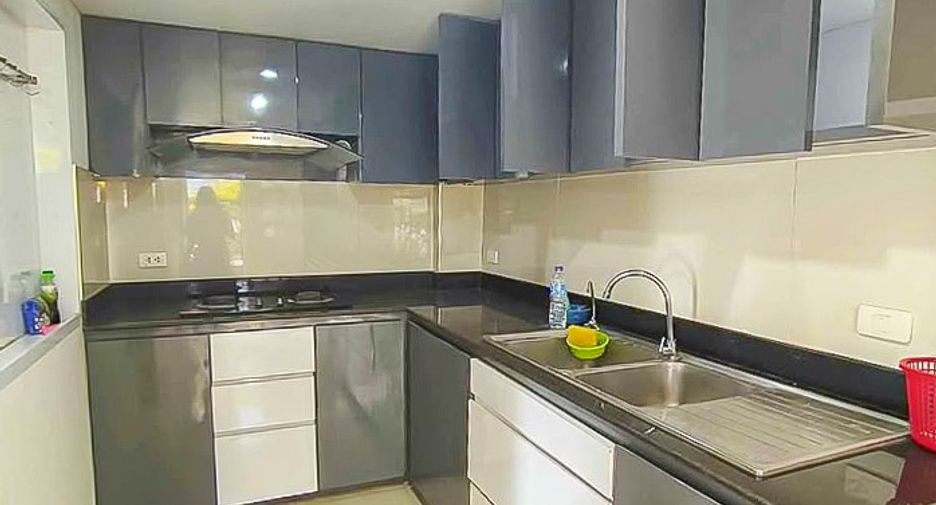 Casa adosada en venta de 3 habitaciones en East Pattaya, Pattaya