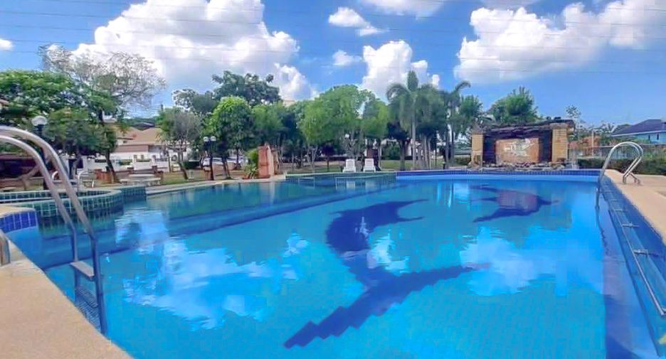 For rent 4 bedrooms house in East Pattaya, Pattaya