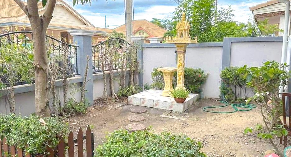 For rent 4 bedrooms house in East Pattaya, Pattaya