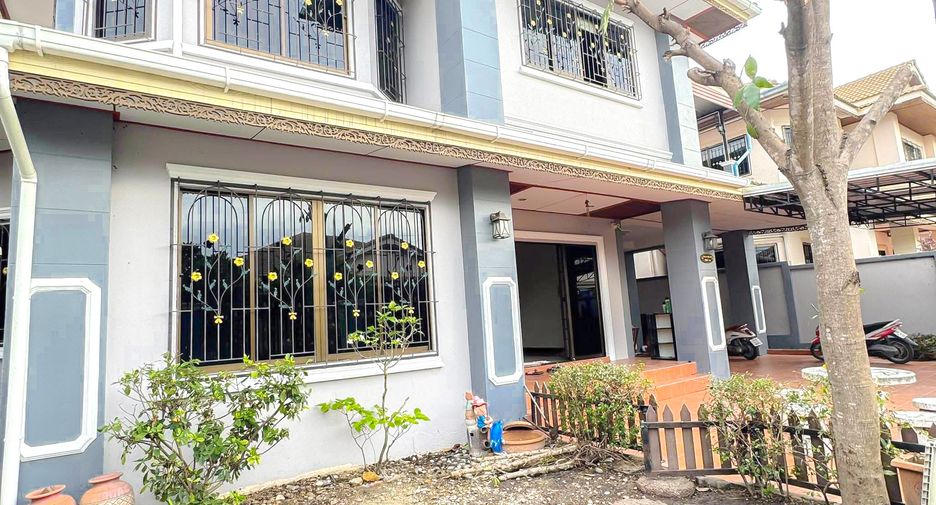 For rent 4 bedrooms house in East Pattaya, Pattaya