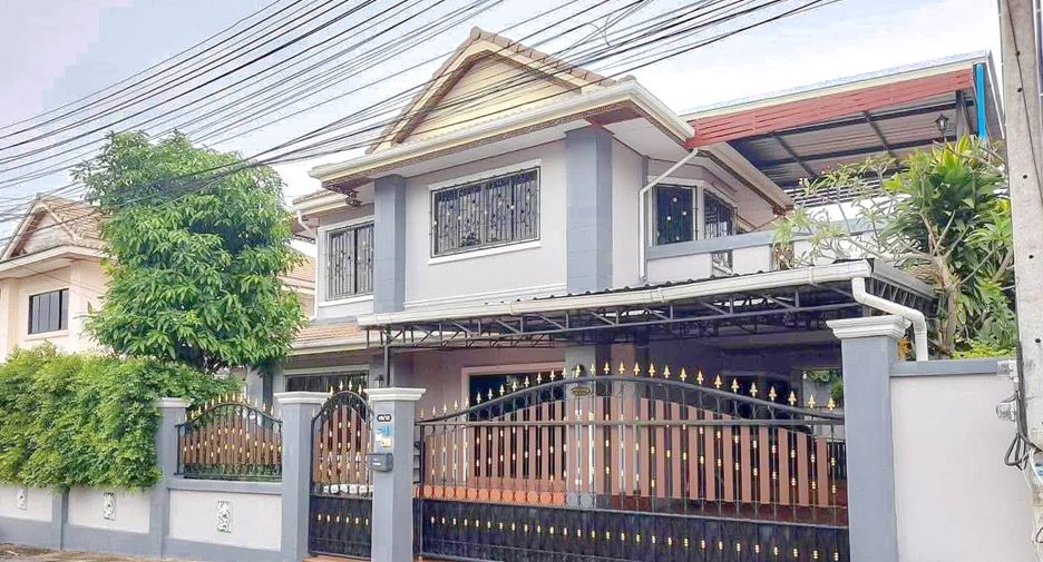 For rent 4 bedrooms house in East Pattaya, Pattaya