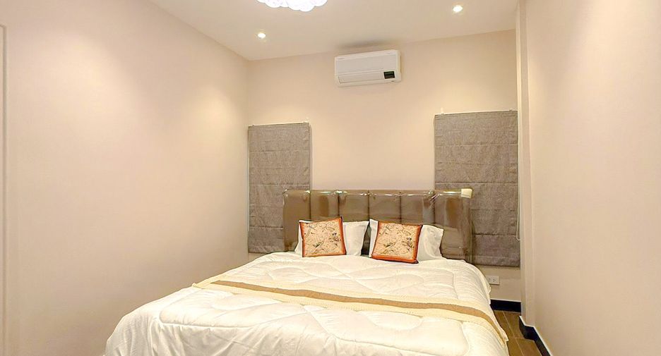For sale 3 bedrooms house in East Pattaya, Pattaya