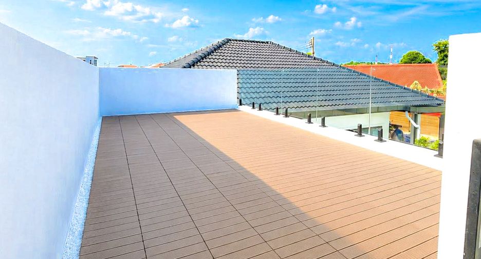 For sale 3 bedrooms house in East Pattaya, Pattaya