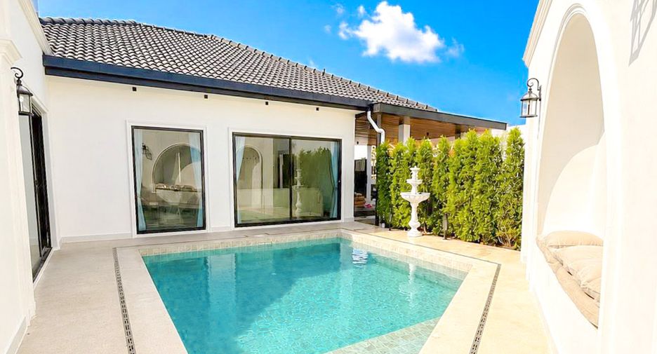 For sale 3 bedrooms house in East Pattaya, Pattaya
