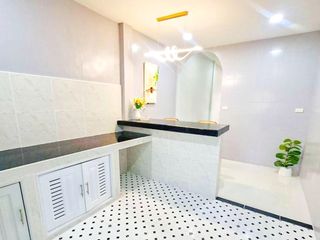 出售 2 卧室 联排别墅 在 Bang Lamung, Chon Buri