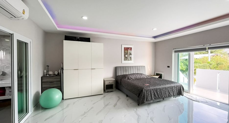 For sale 3 bedrooms house in East Pattaya, Pattaya