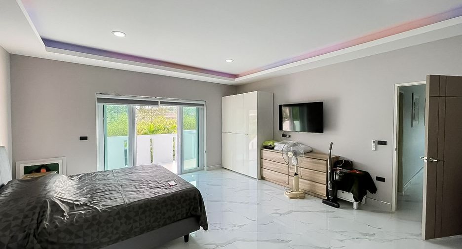 For sale 3 bedrooms house in East Pattaya, Pattaya
