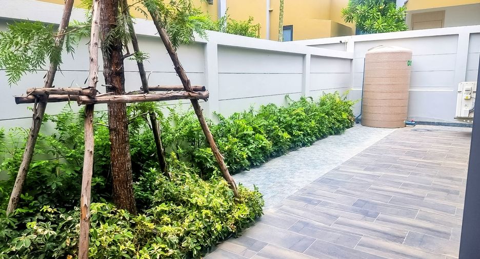 For sale 3 bedrooms house in East Pattaya, Pattaya