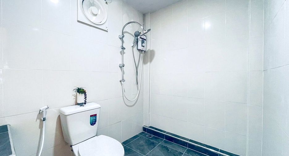Casa adosada en venta de 3 habitaciones en East Pattaya, Pattaya