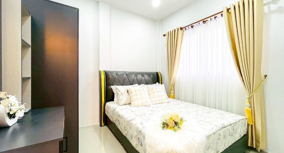 Casa adosada en venta de 3 habitaciones en East Pattaya, Pattaya