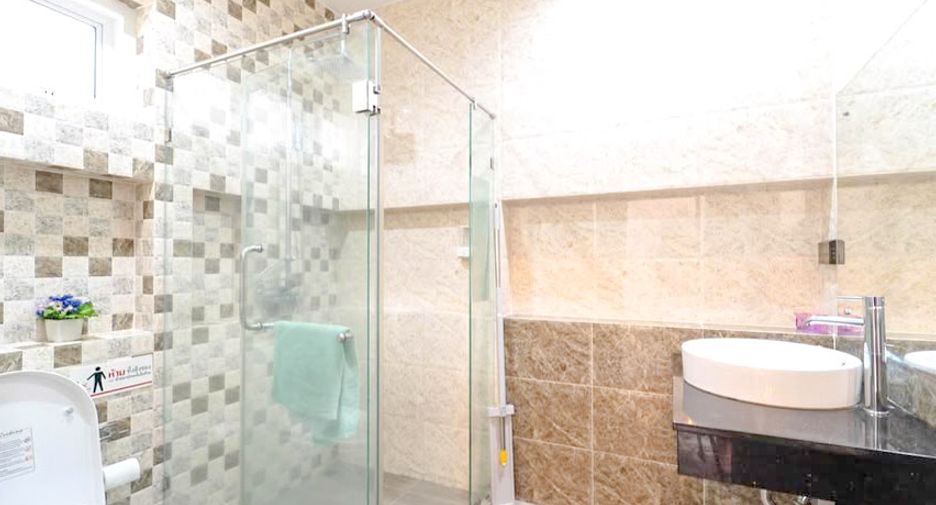Haus zur Miete mit 3 Zimmer in Huay Yai, Pattaya