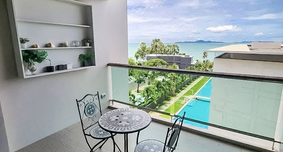 For rent 2 bedrooms condo in North Pattaya, Pattaya