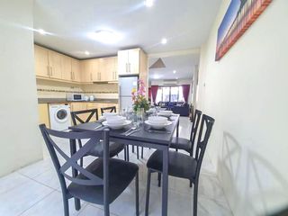 Reihenhaus zur Miete mit 4 Zimmer in Bang Lamung, Chonburi