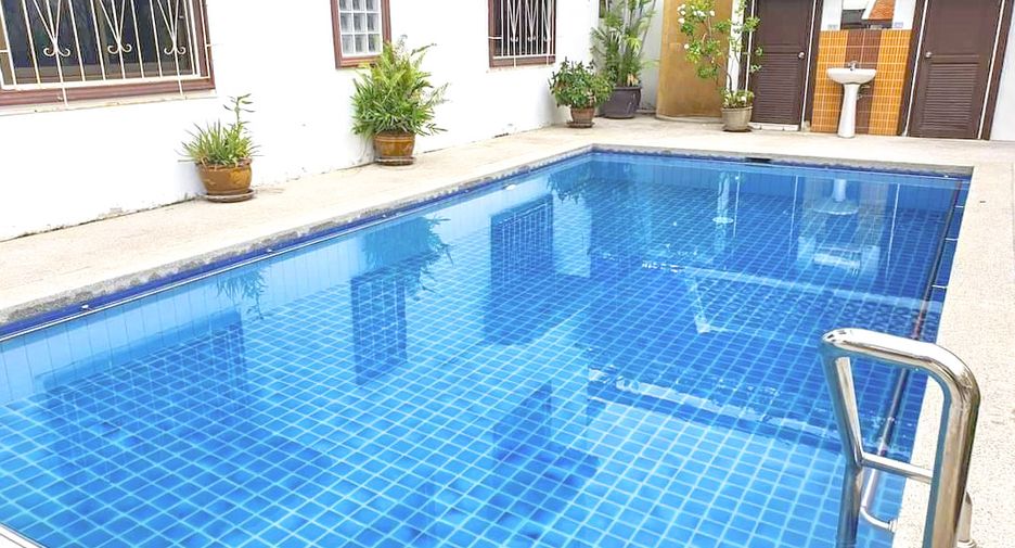 Reihenhaus zur Miete mit 4 Zimmer in Pratumnak, Pattaya