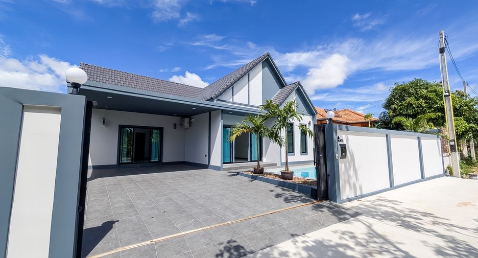 For sale 3 bedrooms house in Huay Yai, Pattaya