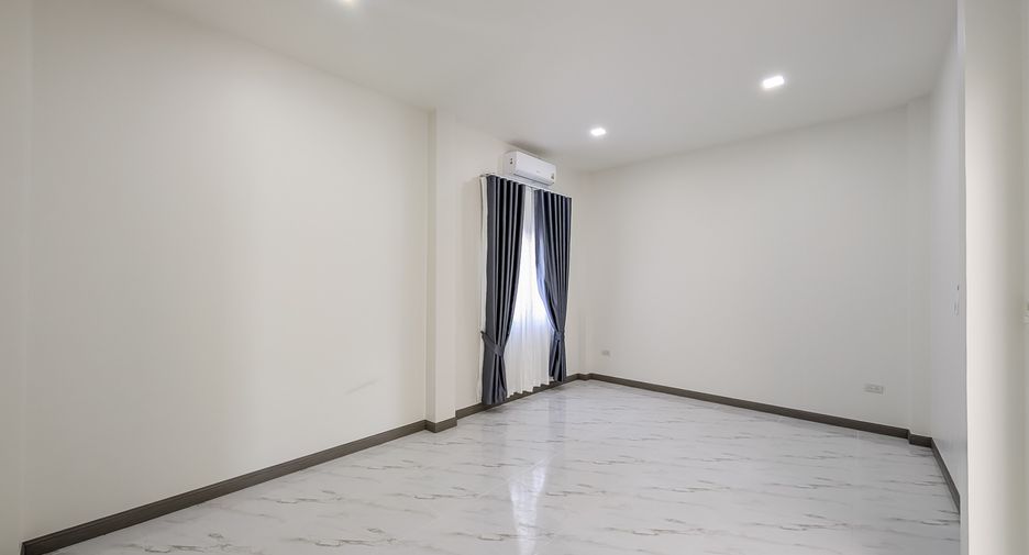 For sale 3 bedrooms house in Huay Yai, Pattaya