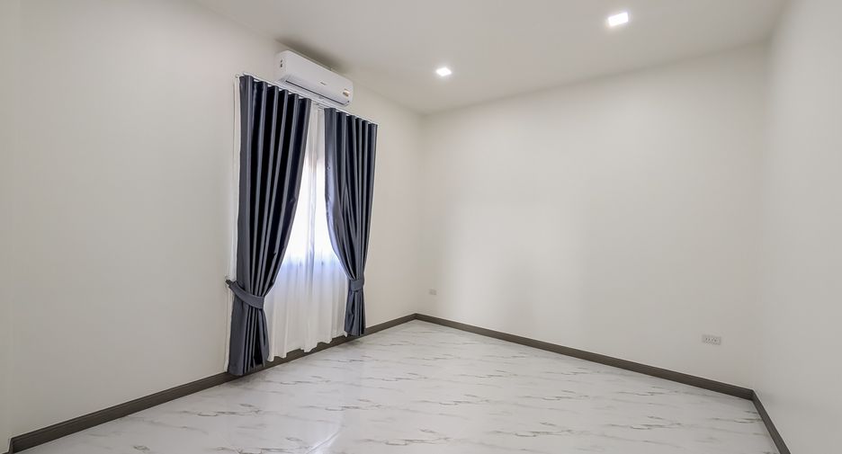 For sale 3 bedrooms house in Huay Yai, Pattaya
