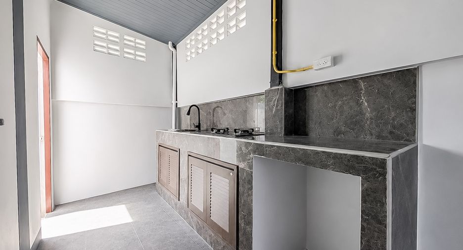 For sale 3 bedrooms house in Huay Yai, Pattaya