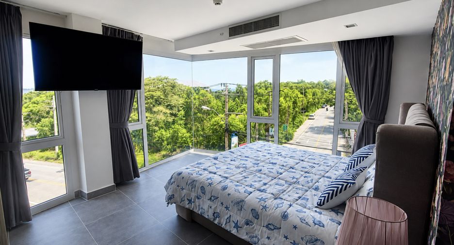 For rent 2 bedrooms condo in Pratumnak, Pattaya