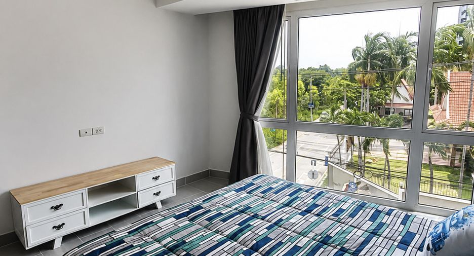 For rent 2 bedrooms condo in Pratumnak, Pattaya