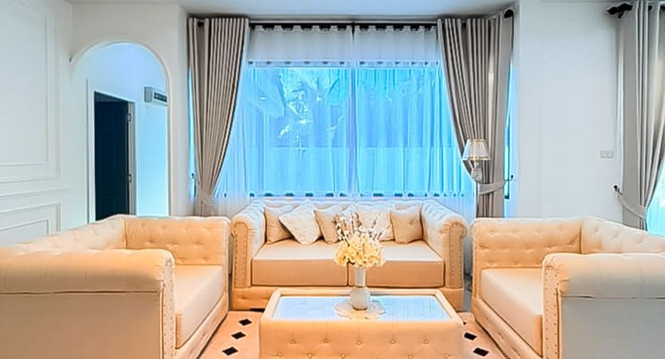 For sale 3 bedrooms house in East Pattaya, Pattaya