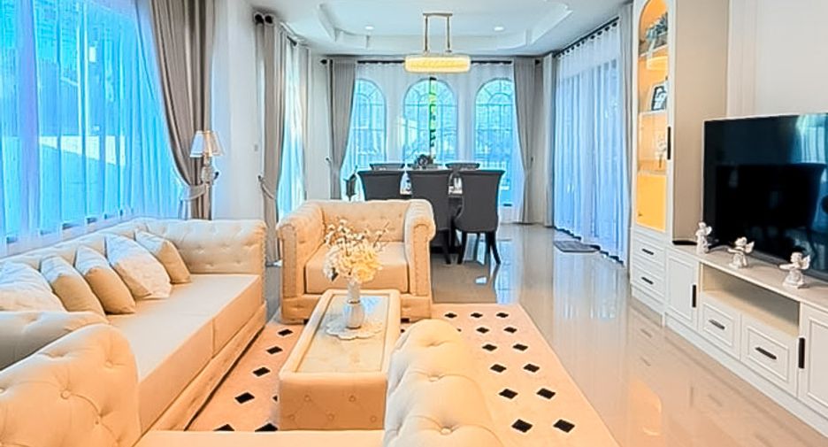For sale 3 bedrooms house in East Pattaya, Pattaya