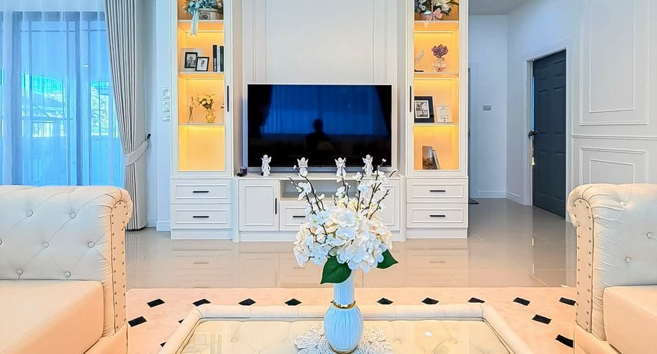 For sale 3 bedrooms house in East Pattaya, Pattaya