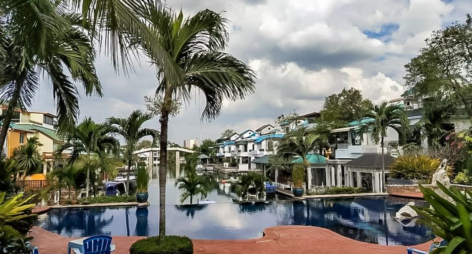 出售 3 卧室 独立屋 在 Sattahip, Chon Buri