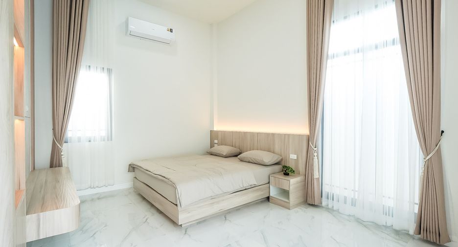 For sale 3 bedrooms house in East Pattaya, Pattaya