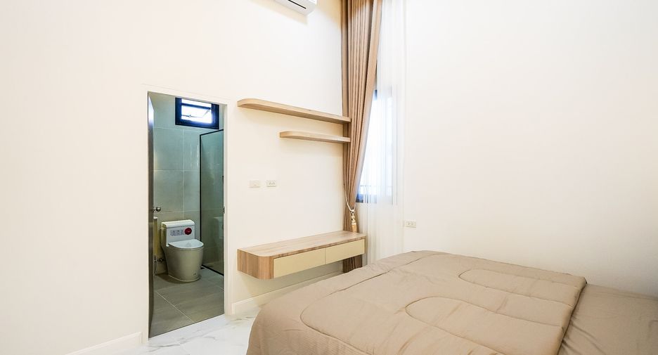 For sale 3 bedrooms house in East Pattaya, Pattaya