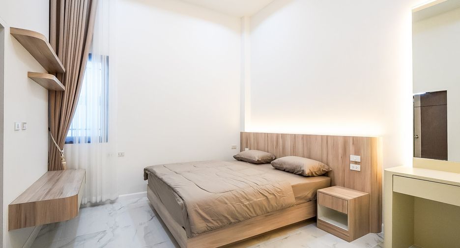 For sale 3 bedrooms house in East Pattaya, Pattaya