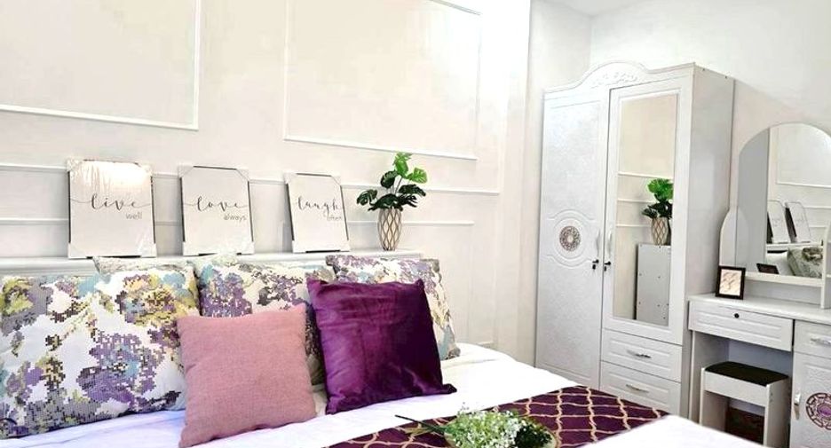For rent 2 bedrooms townhouse in South Pattaya, Pattaya