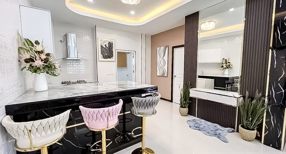 À vendre 3 chambres maison à East Pattaya, Pattaya