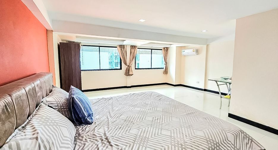 ขาย 7 ห้องนอน พื้นที่ค้าปลีก ใน พระตำหนัก, พัทยา