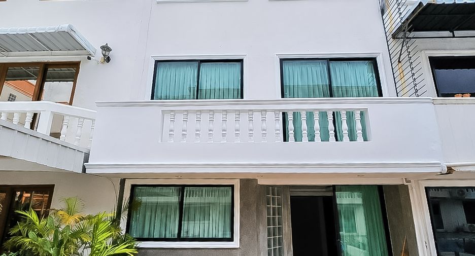 ขาย 7 ห้องนอน พื้นที่ค้าปลีก ใน พระตำหนัก, พัทยา