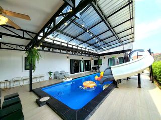 For rent 4 bedrooms house in Bang Lamung, Chonburi